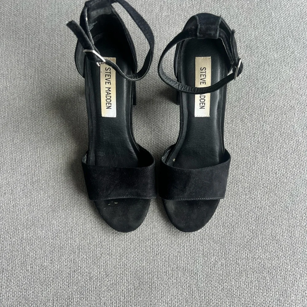 Steve Madden “Kevlyn” Black Block Heel - Picture 2 of 5